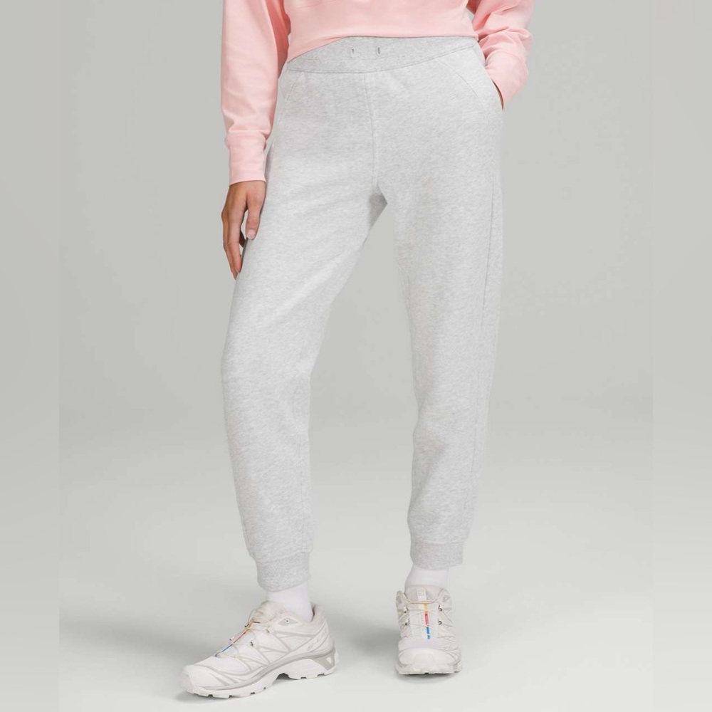 Lululemon Scuba High Waisted Joggers Light Heather Grey Size 4